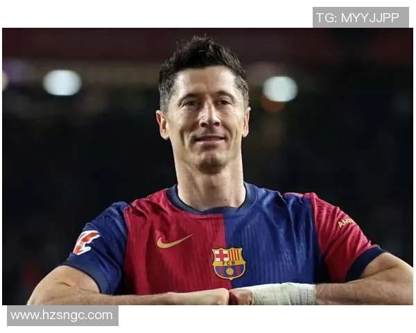 莱万欧冠表现惊艳10场12球领跑射手榜金靴稳稳在握